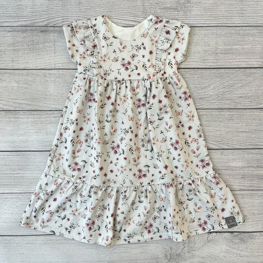 Kleid - Blumen und Schmetterlinge
